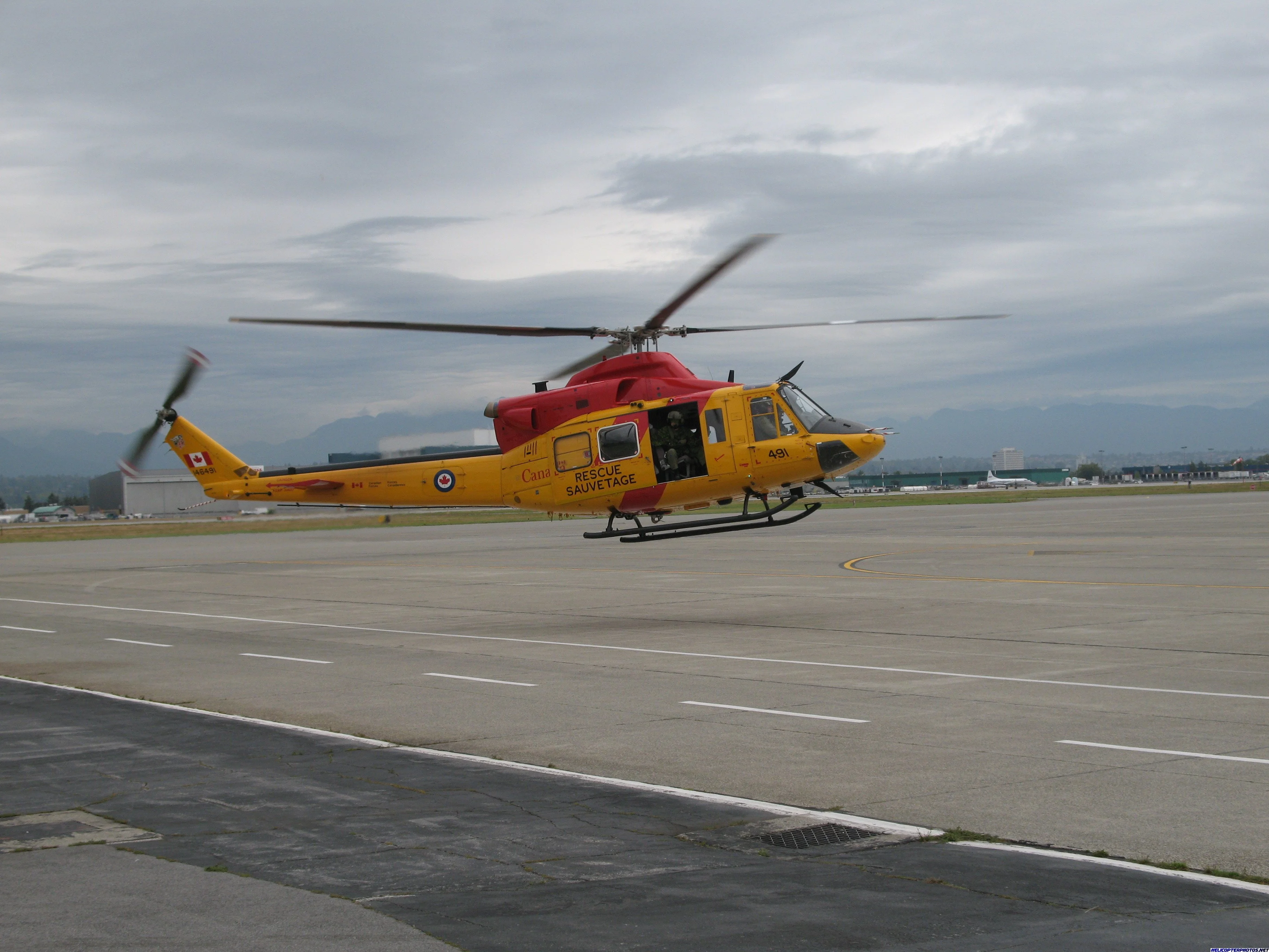Bell 412 (24).webp