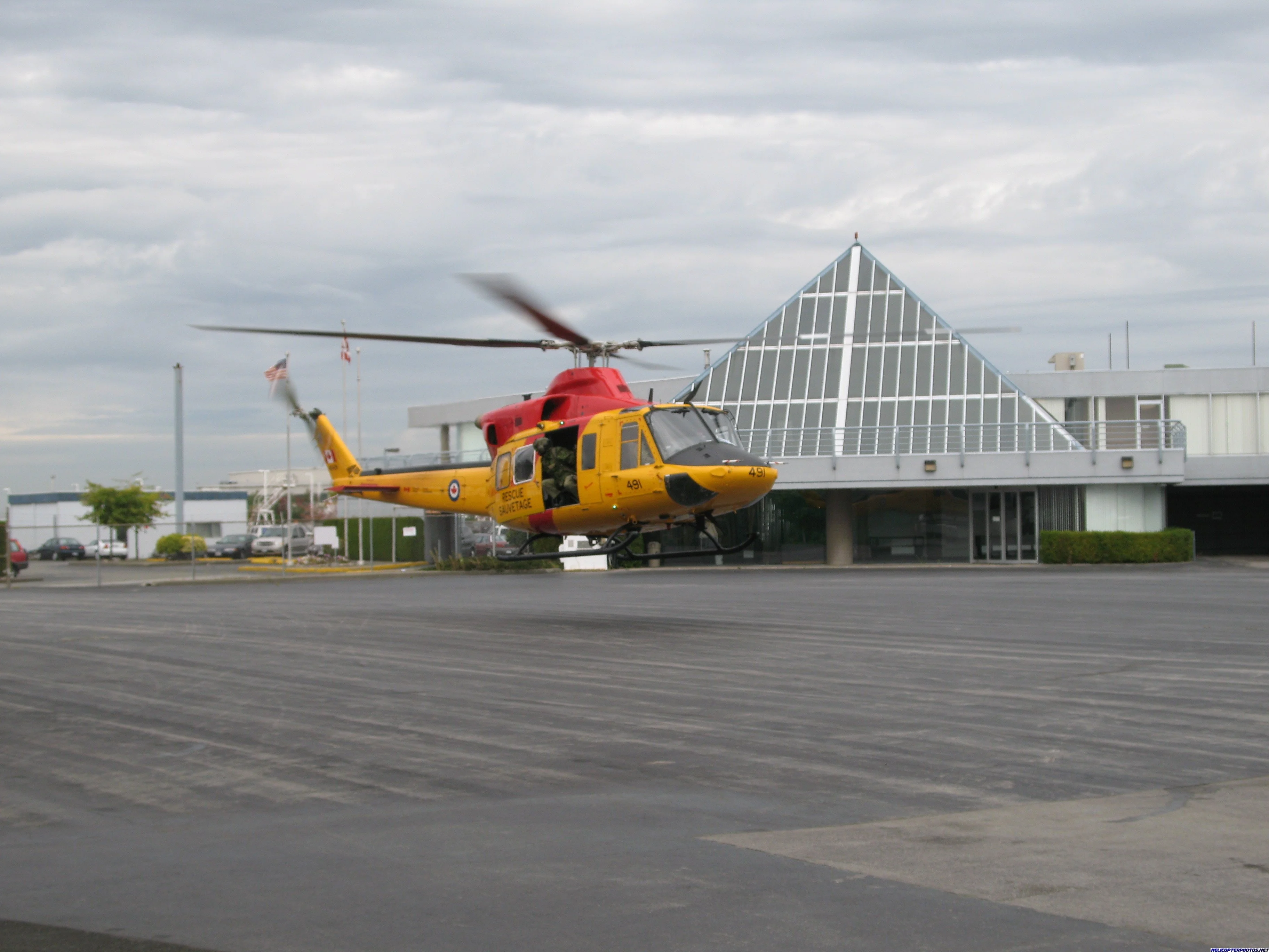 Bell 412 (27).webp
