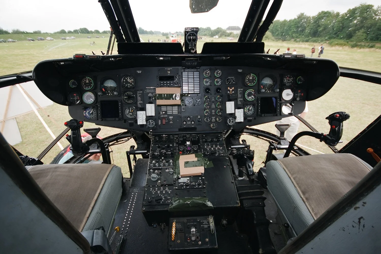 BK 117 Flight Deck